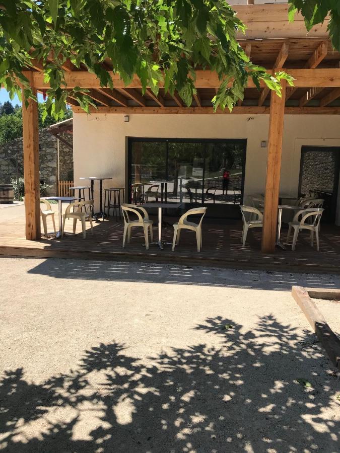 Camping Les Berges Du Doux Colombier-le-Vieux エクステリア 写真
