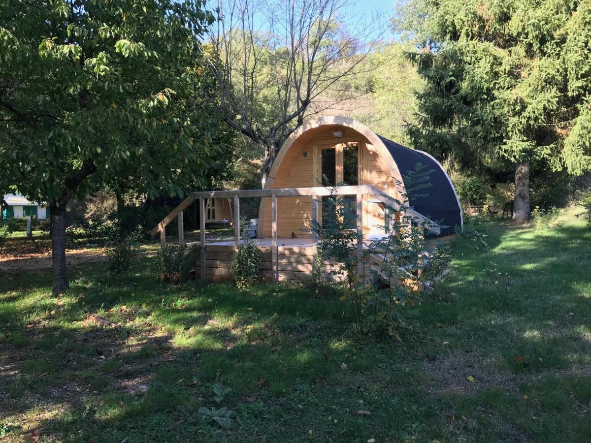 Camping Les Berges Du Doux Colombier-le-Vieux エクステリア 写真